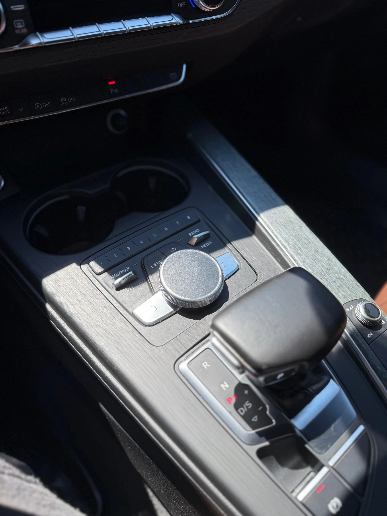 Audi A4 2.0TFSI S-Line | Mobile.bg � ����������� 14