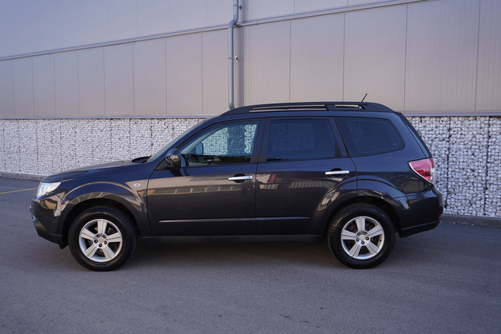 Subaru Forester 2.0i Bi-Fuel AWD ИТАЛИЯ! - изображение 2