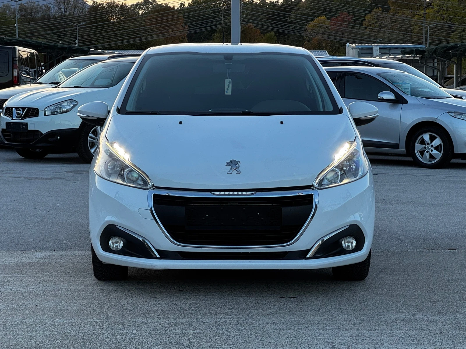 Peugeot 208 1.6HDI  | Mobile.bg   12