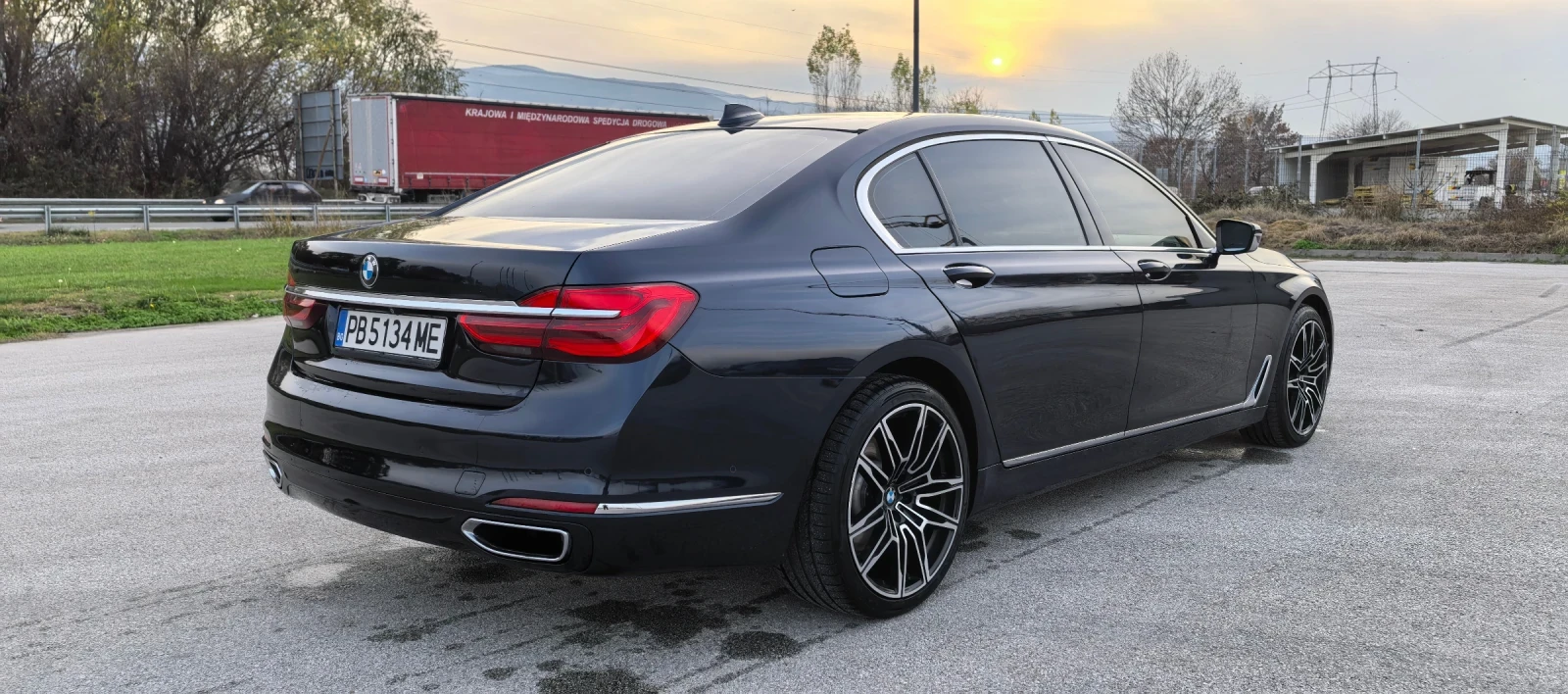 BMW 750 XDrive | Mobile.bg   4
