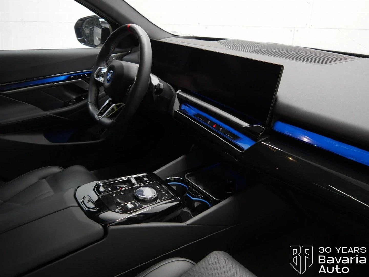 BMW i5 M60 xDrive Touring - изображение 7