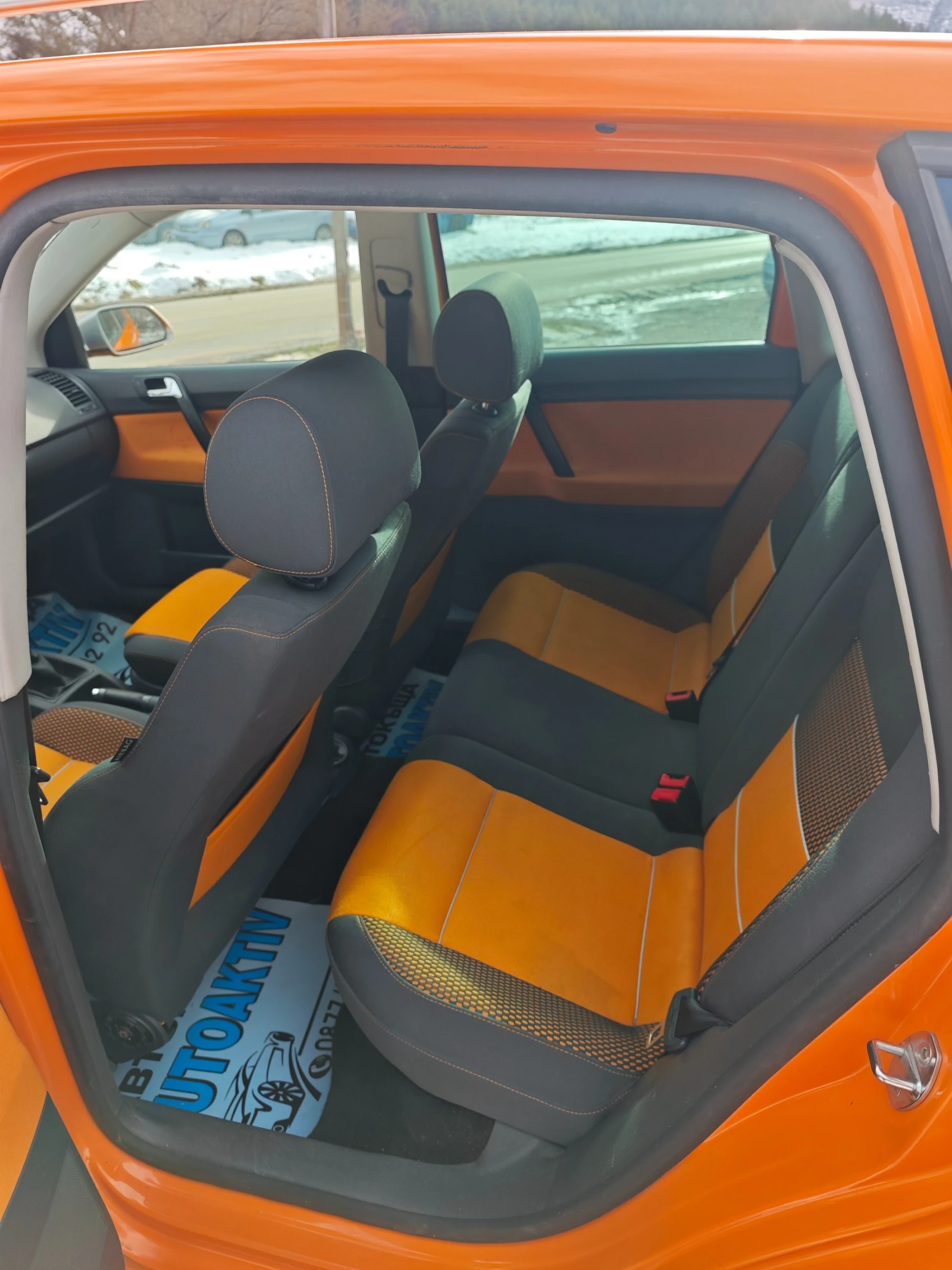 VW Polo CROS 1.6I 105кс - изображение 7