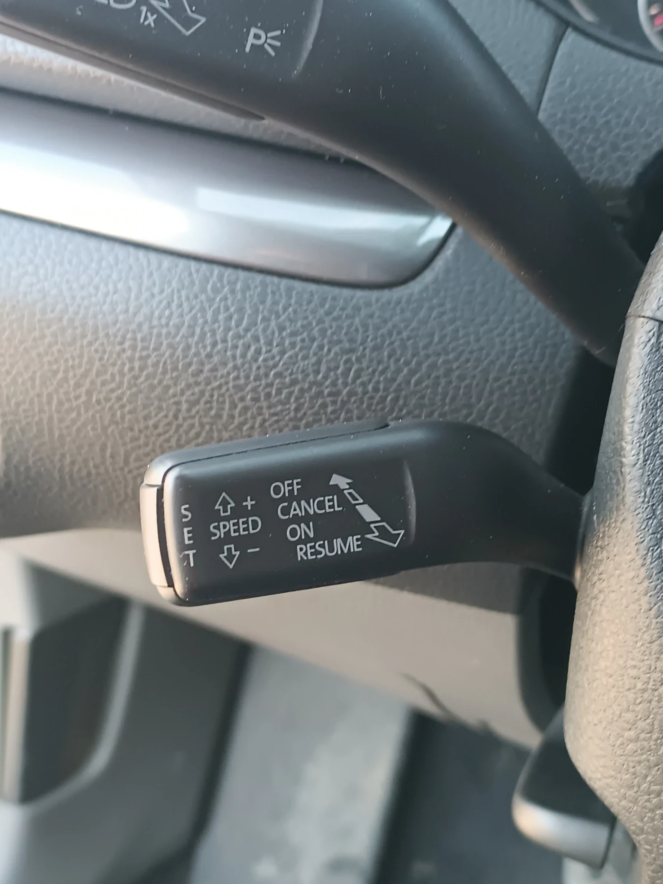 Seat Alhambra 2.0 tDi, ПЕРФЕКТЕН, ЛИЗИНГ , снимка 12 - Автомобили и джипове - 53774700