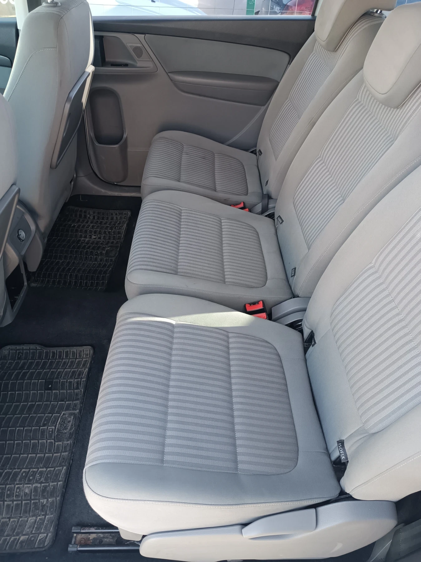 Seat Alhambra 2.0 tDi, ПЕРФЕКТЕН, ЛИЗИНГ , снимка 13 - Автомобили и джипове - 53774700