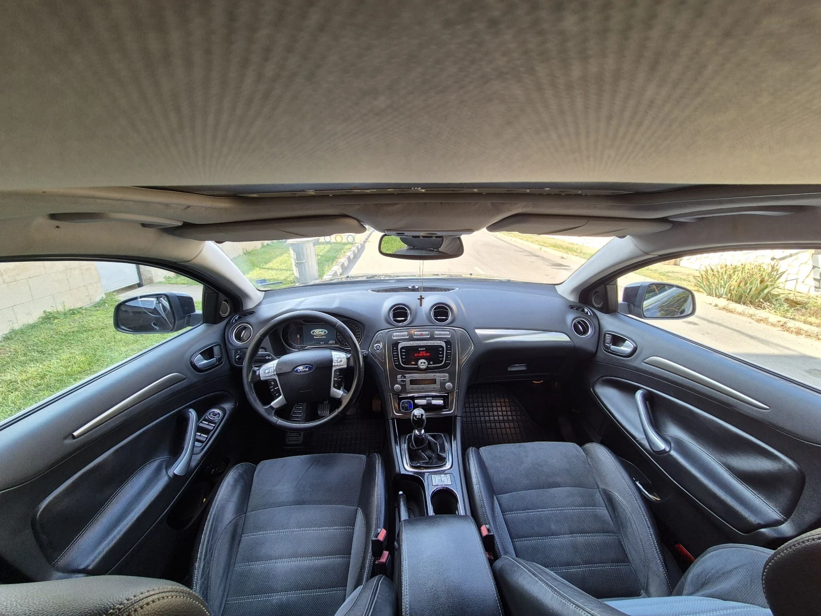 Ford Mondeo 1.8 TITANIUM , снимка 9 - Автомобили и джипове - 53883266