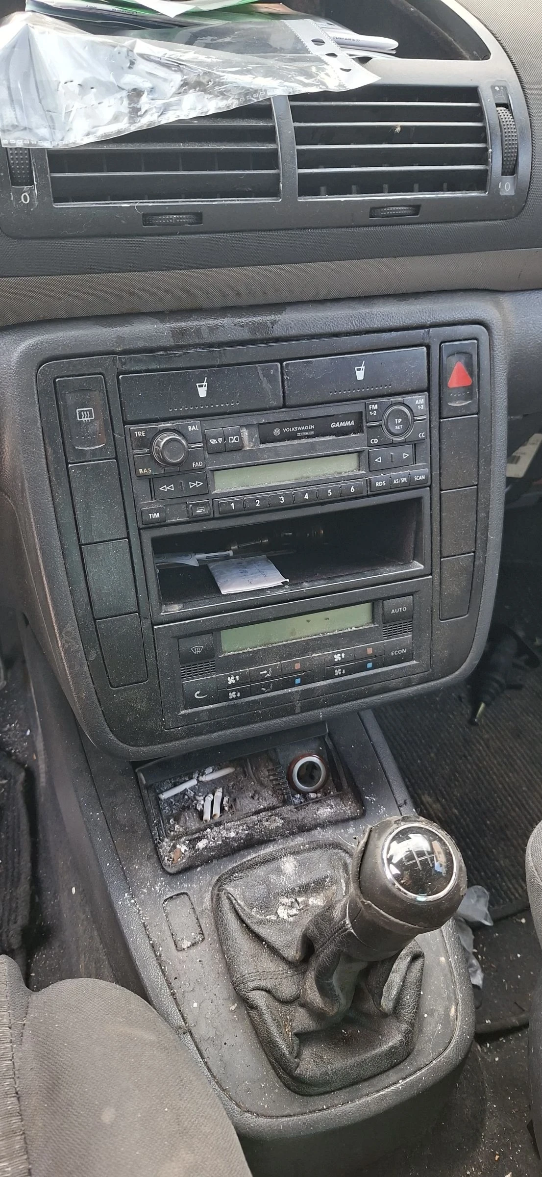 VW Sharan 1.9 Tdi 131 6ск., снимка 2 - Автомобили и джипове - 53976390