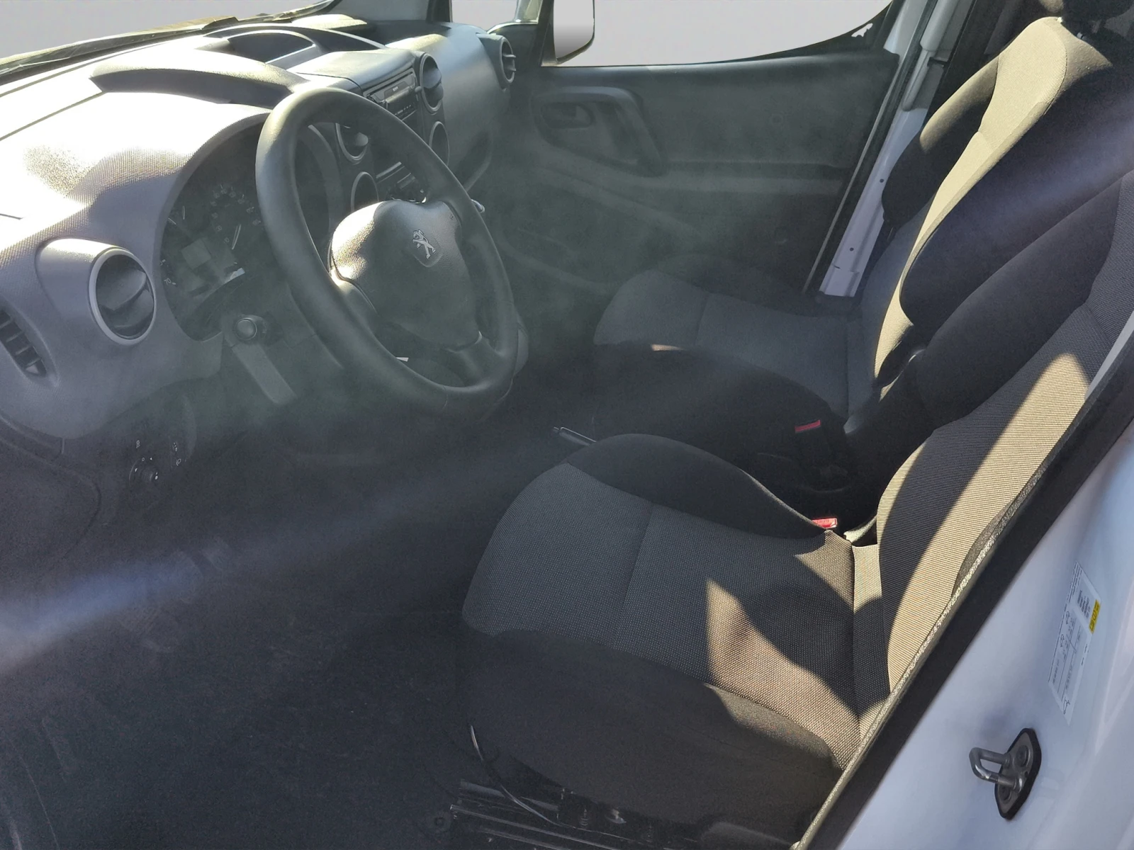 Peugeot Partner NEW FRG COURT 1.6 BlueHDI 100 // 1801001, снимка 11 - Автомобили и джипове - 54087937