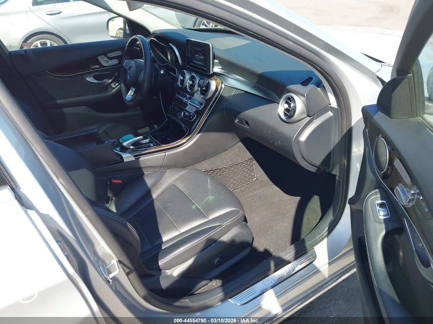 Mercedes-Benz C 300 2.0L I-4 DI, DOHC, VVT, TURBO, 241HP All Wheel | Mobile.bg � ����������� 5