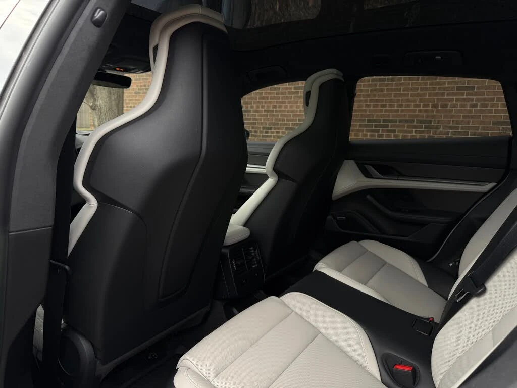 Porsche Taycan  Turbo S Cross Turismo Wagon AWD, снимка 16 - Автомобили и джипове - 54205687