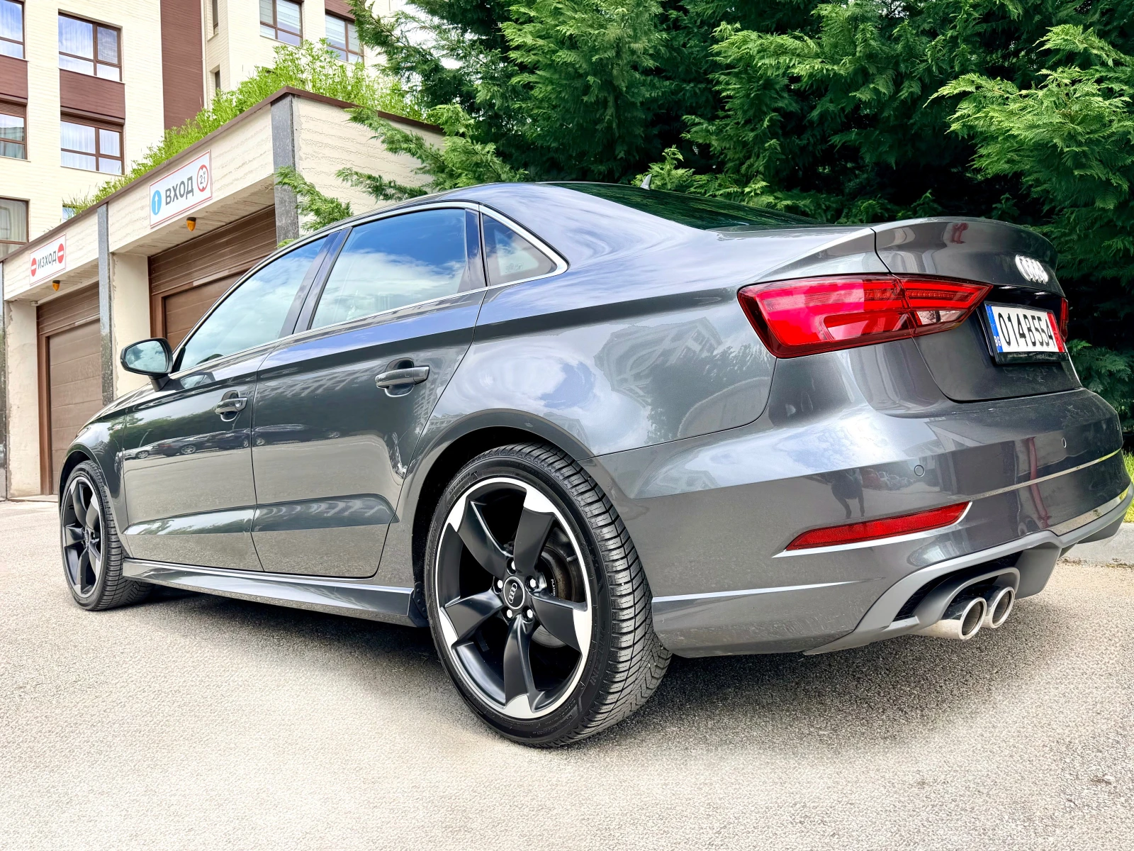 Audi A3 2.0TDI S-LINE SEDAN PARKTRONIK MATRIX , снимка 7 - Автомобили и джипове - 54388996