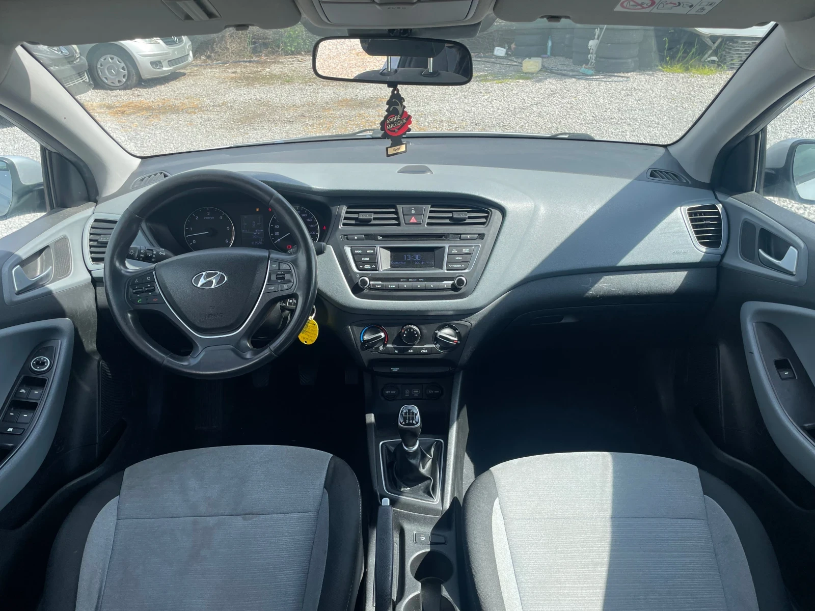Hyundai I20 1.1Crdi | Mobile.bg � ����������� 10