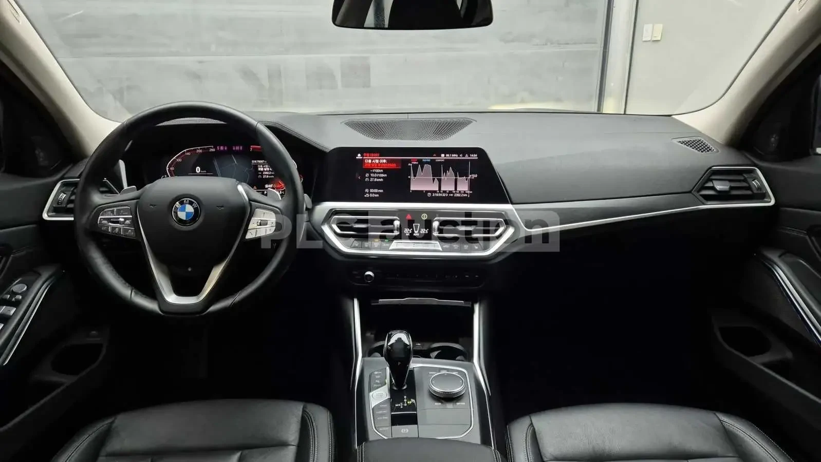 BMW 320 ПОДГРЕВИ * ПАНО * KEYLESS * , снимка 7 - Автомобили и джипове - 54555293