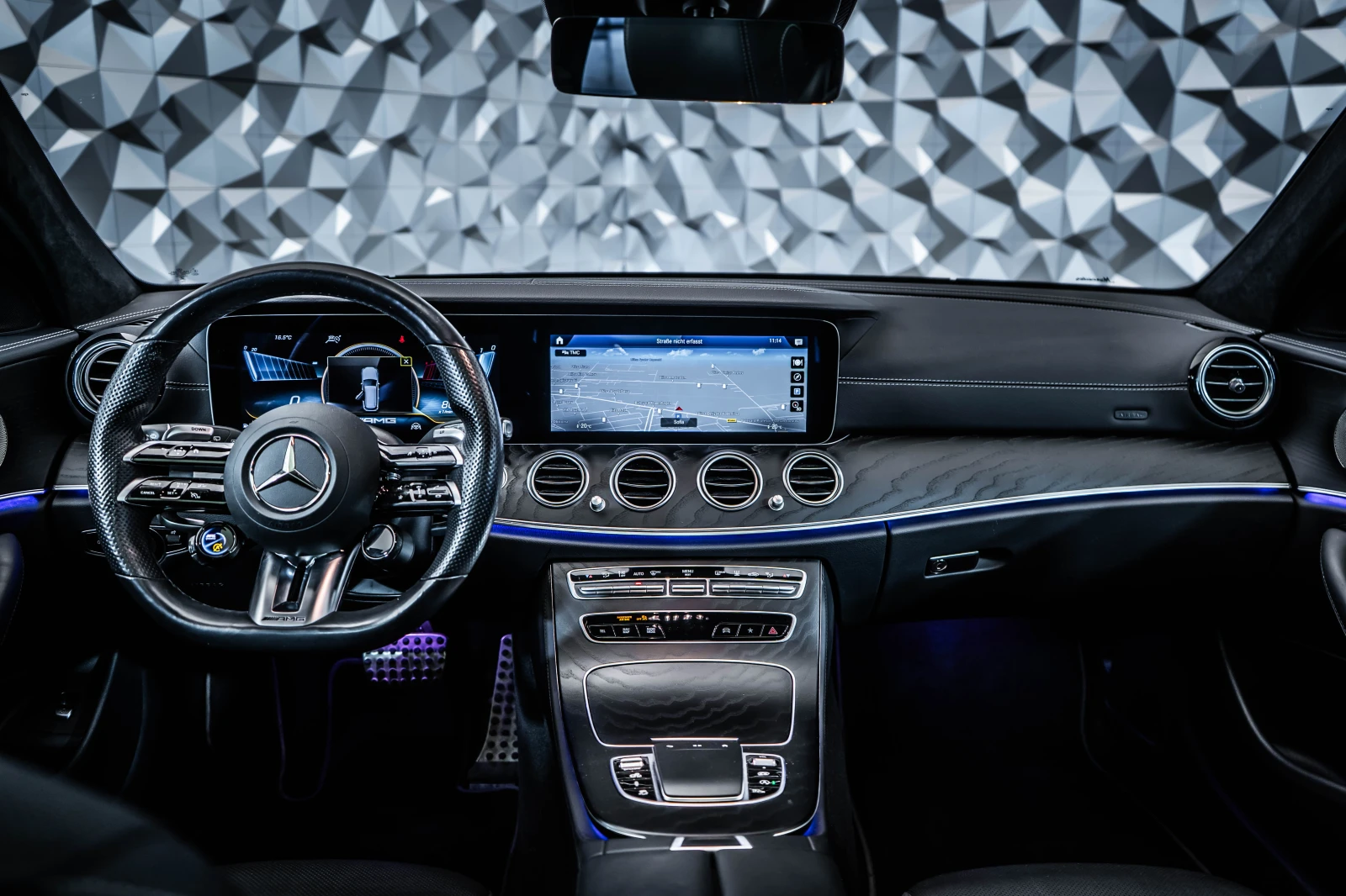 Mercedes-Benz E 53 AMG T 4М+ Печка Burmester Pano, снимка 11 - Автомобили и джипове - 54631227