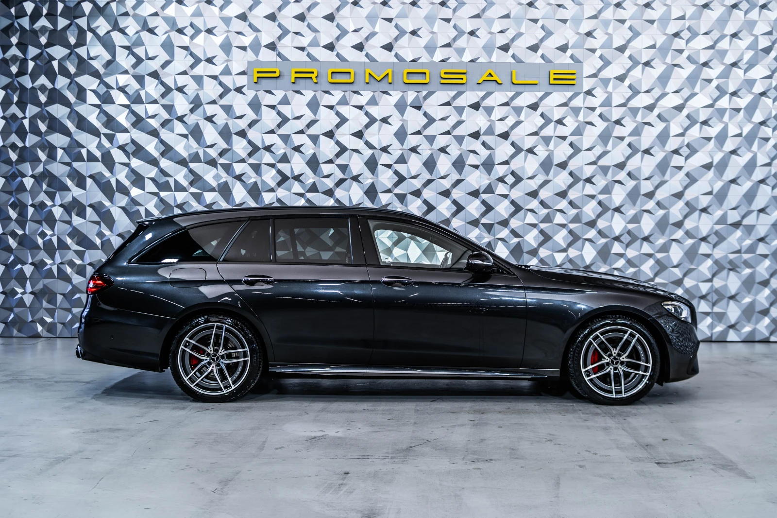 Mercedes-Benz E 53 AMG T 4М+ Печка Burmester Pano, снимка 4 - Автомобили и джипове - 54631227