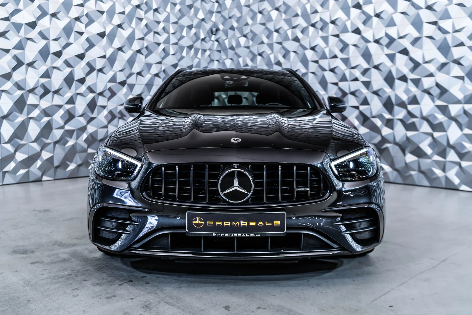 Mercedes-Benz E 53 AMG T 4М+ Печка Burmester Pano, снимка 5 - Автомобили и джипове - 54631227