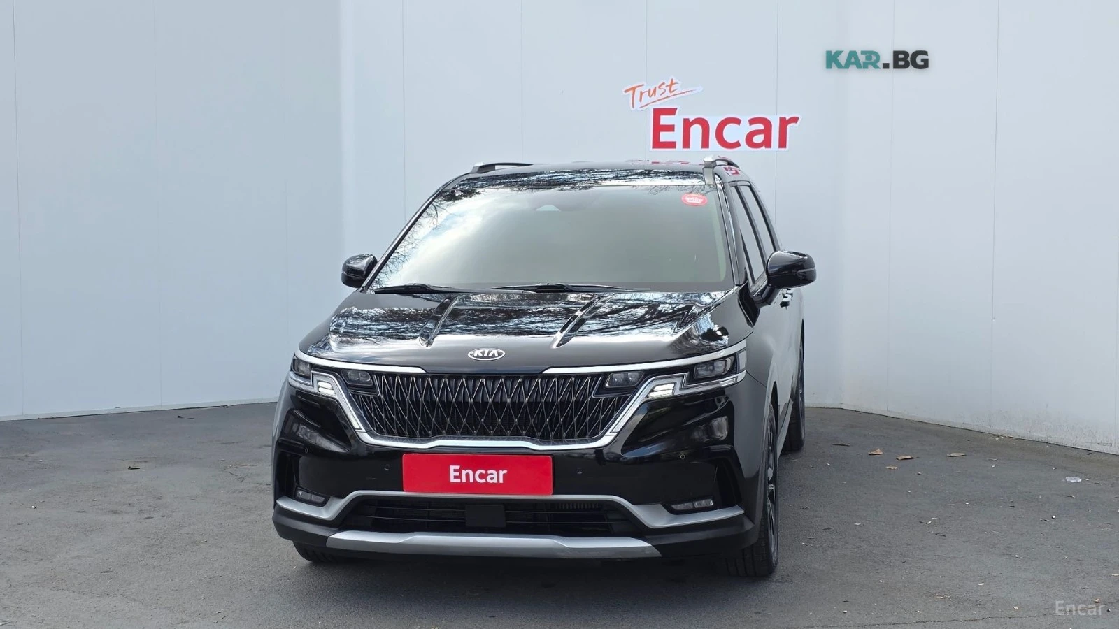 Kia Carnival PRESTIGE* 9-SEATER* DRIVE-ASSISTS* REAR-CAMERA* , снимка 2 - Автомобили и джипове - 54883684