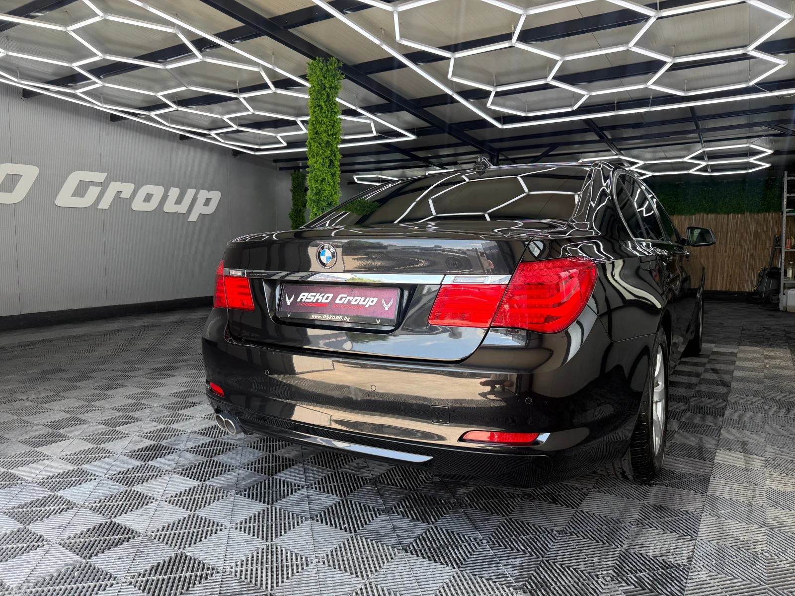 BMW 730 Dynamic Drive/f/KeylessGo/KAMERA/PODGREV/ЛИЗИНГ, снимка 4 - Автомобили и джипове - 55117567