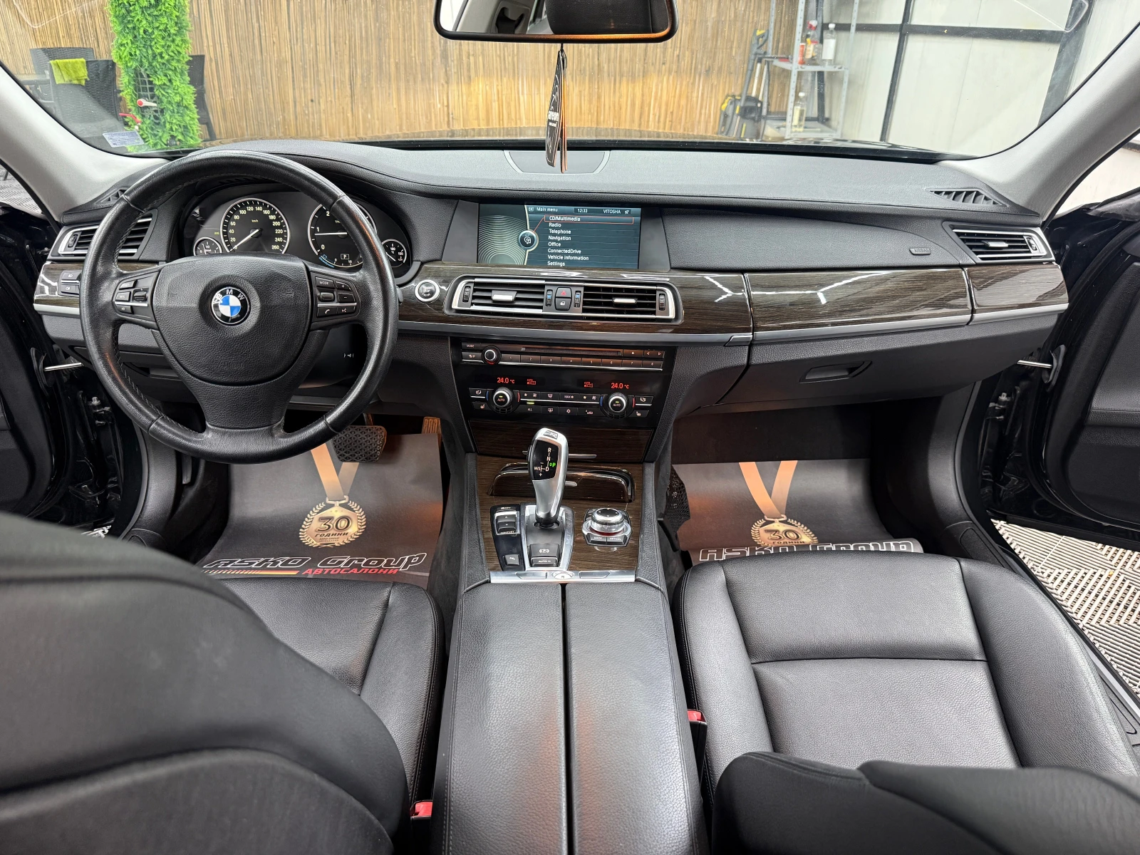 BMW 730 Dynamic Drive/f/KeylessGo/KAMERA/PODGREV/ЛИЗИНГ, снимка 11 - Автомобили и джипове - 55117567