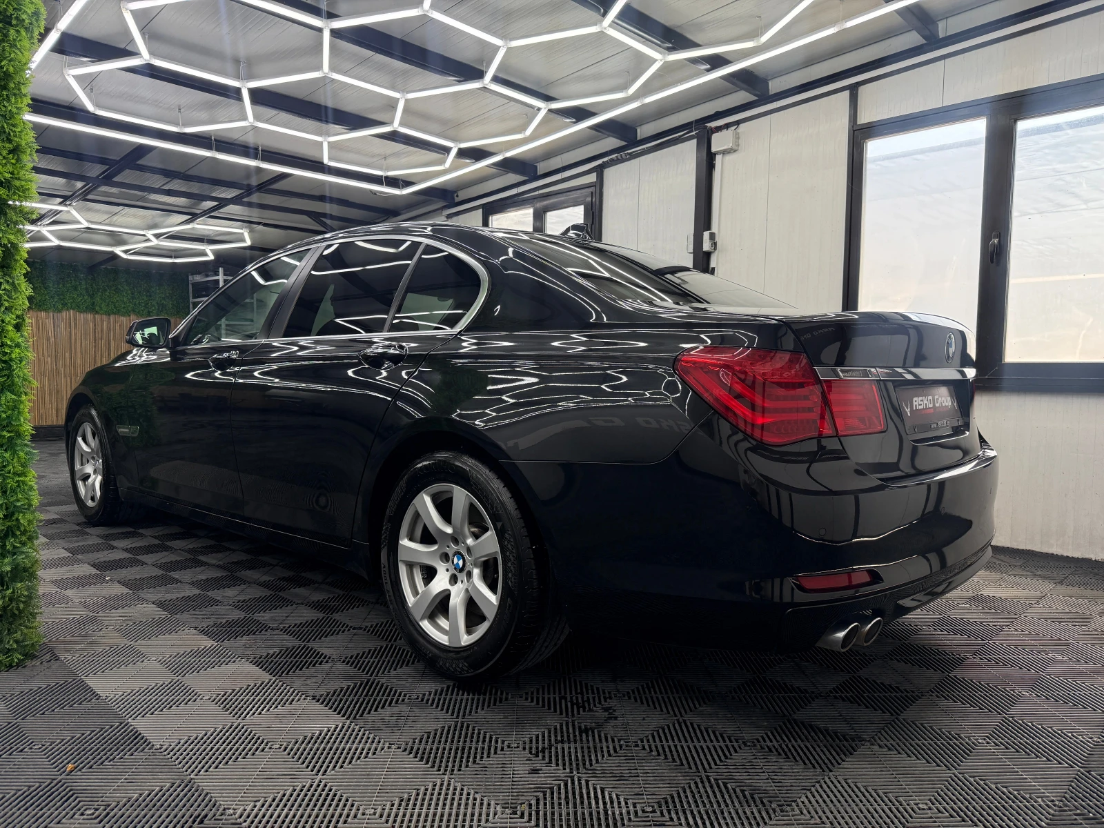 BMW 730 Dynamic Drive/f/KeylessGo/KAMERA/PODGREV/ЛИЗИНГ, снимка 6 - Автомобили и джипове - 55117567