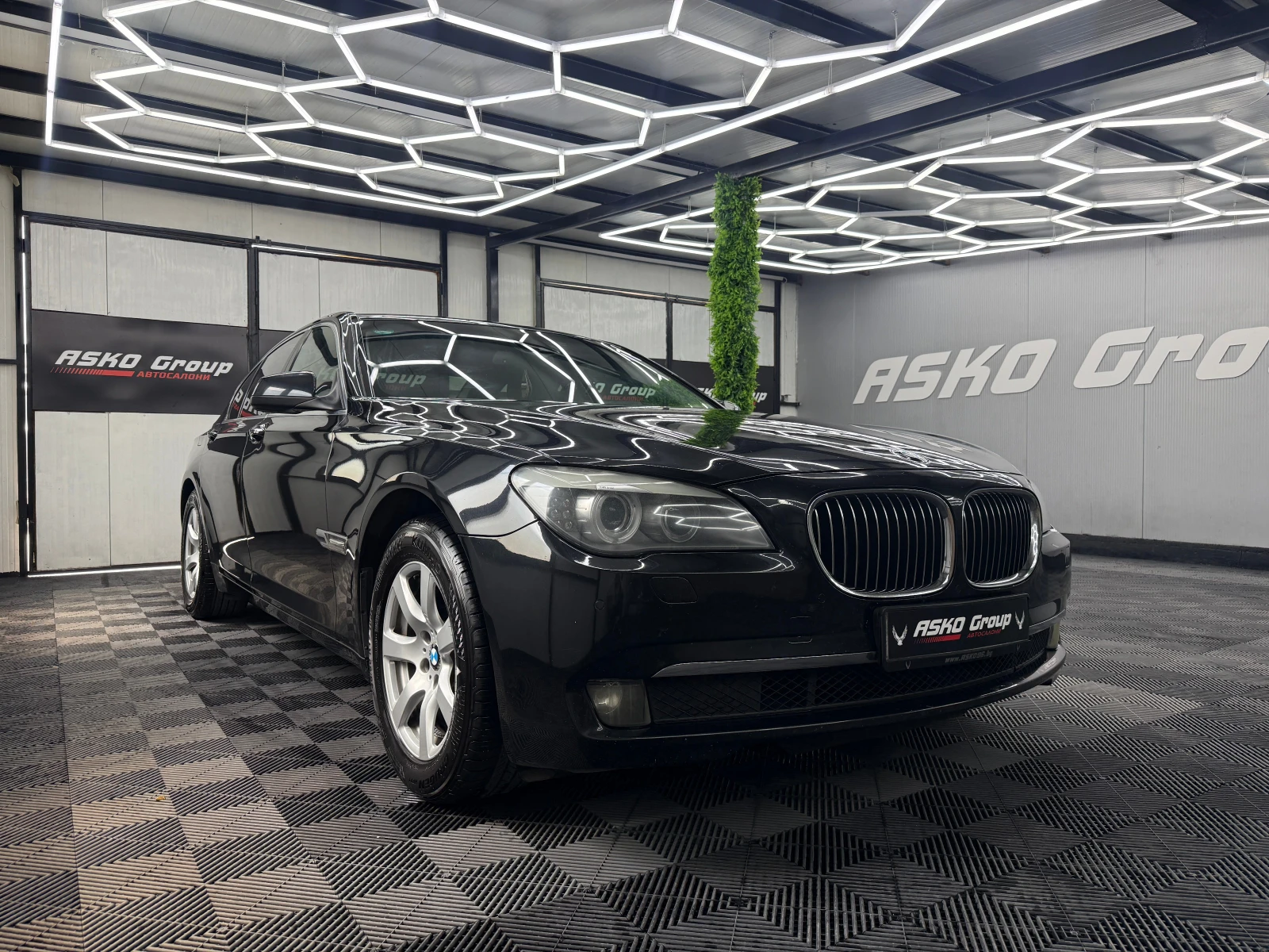 BMW 730 Dynamic Drive/f/KeylessGo/KAMERA/PODGREV/ЛИЗИНГ, снимка 3 - Автомобили и джипове - 55117567
