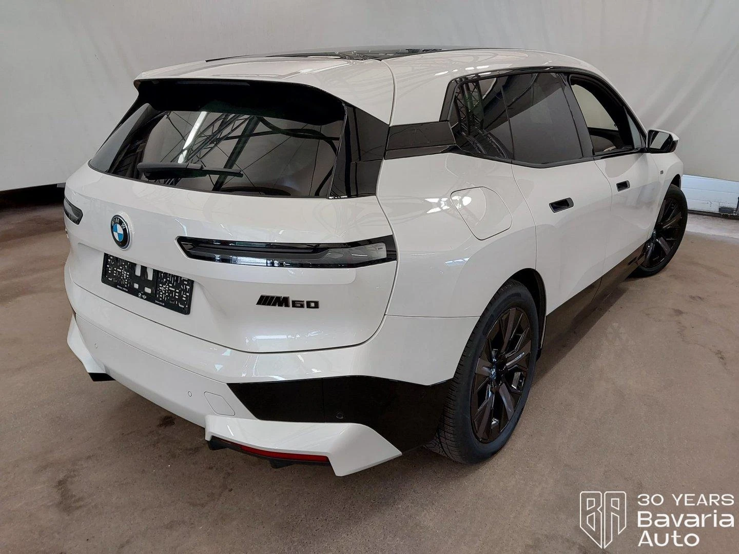 BMW iX M60 xDrive Sport, снимка 3 - Автомобили и джипове - 55282374