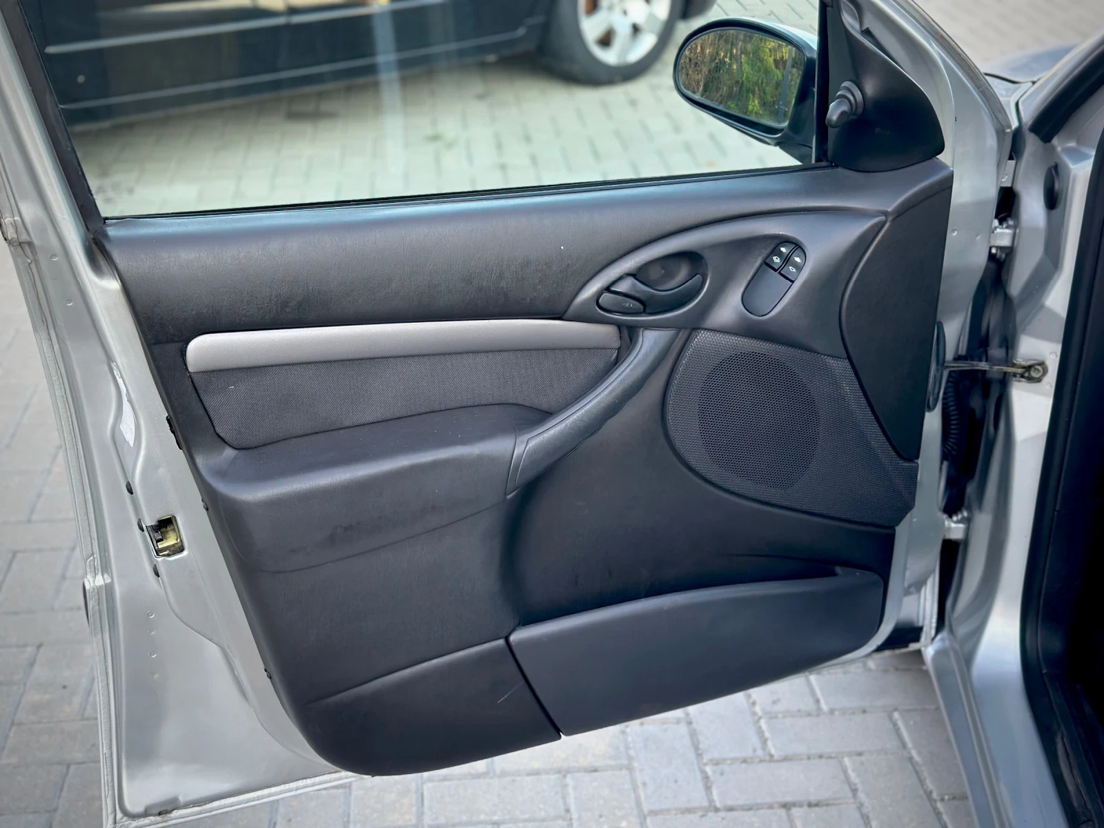 Ford Focus 1.8 tdci, снимка 14 - Автомобили и джипове - 55467802