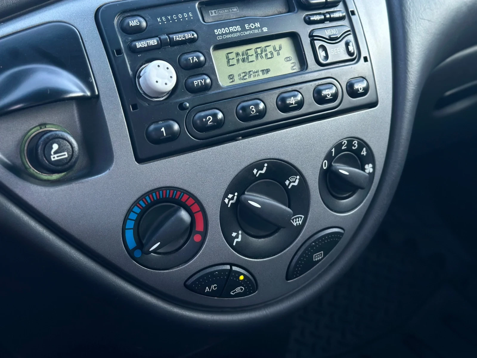Ford Focus 1.8 tdci, снимка 10 - Автомобили и джипове - 55467802