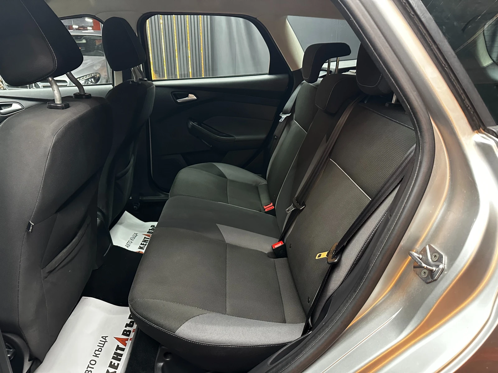 Ford Focus 2.0d 116 к.с., снимка 8 - Автомобили и джипове - 55665524
