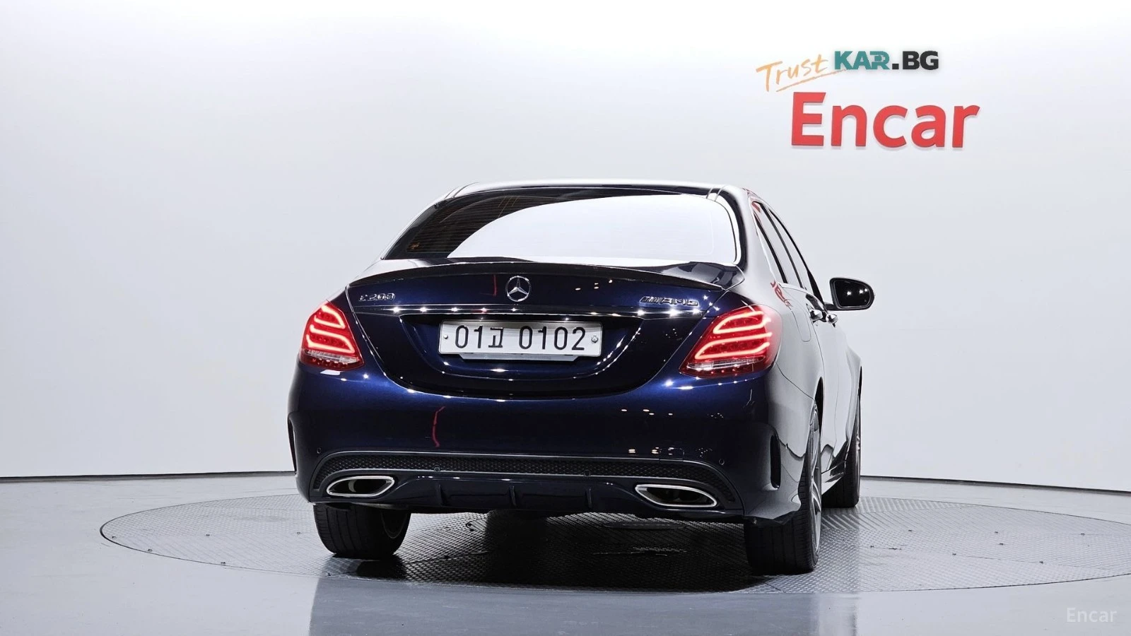 Mercedes-Benz C 200 AMG* HUD* КОЖА* НАВИ* ПАНО* АВТОКРЕДИТ, снимка 4 - Автомобили и джипове - 55709751