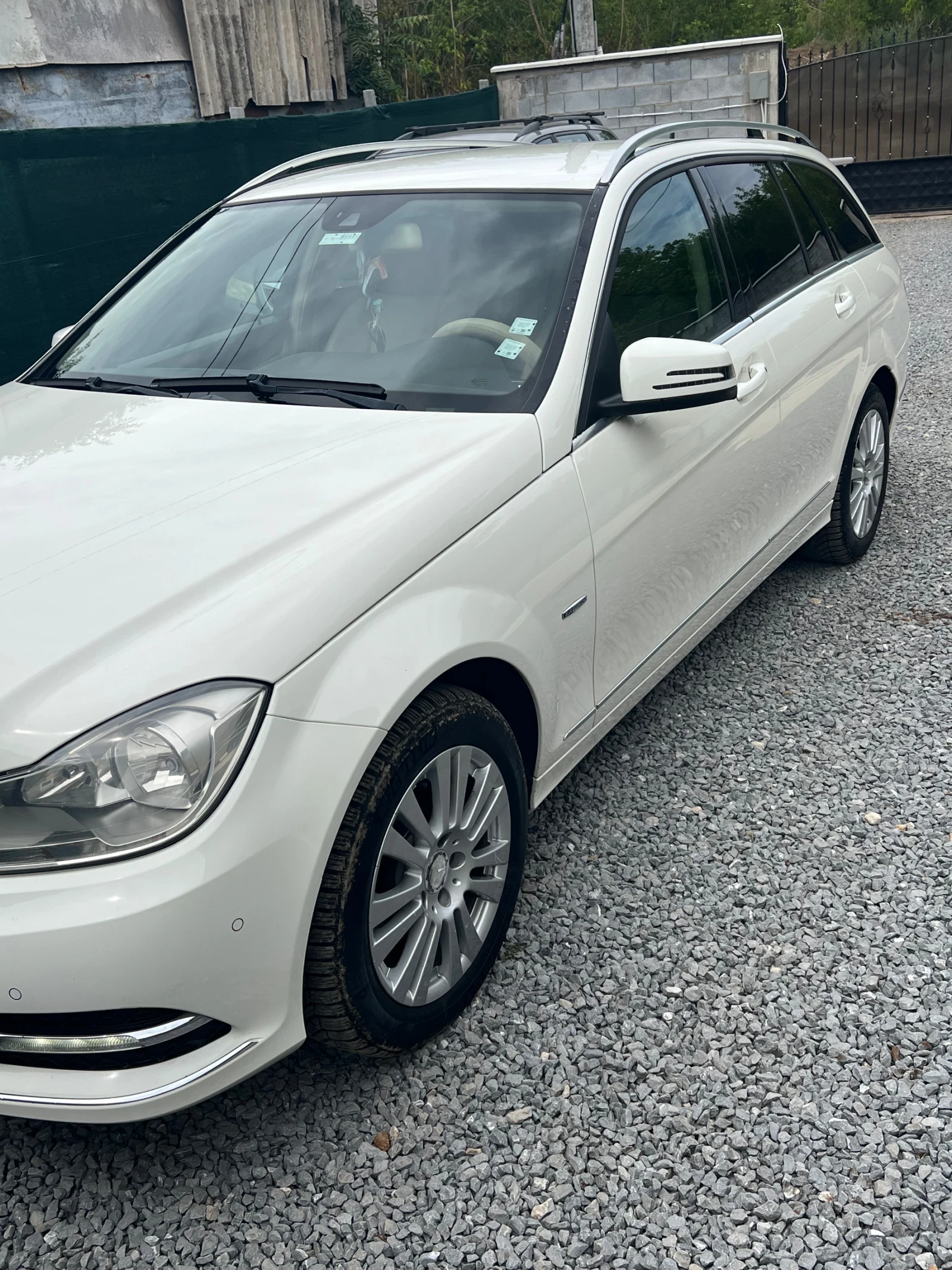 Mercedes-Benz C 200, снимка 2 - Автомобили и джипове - 55887962