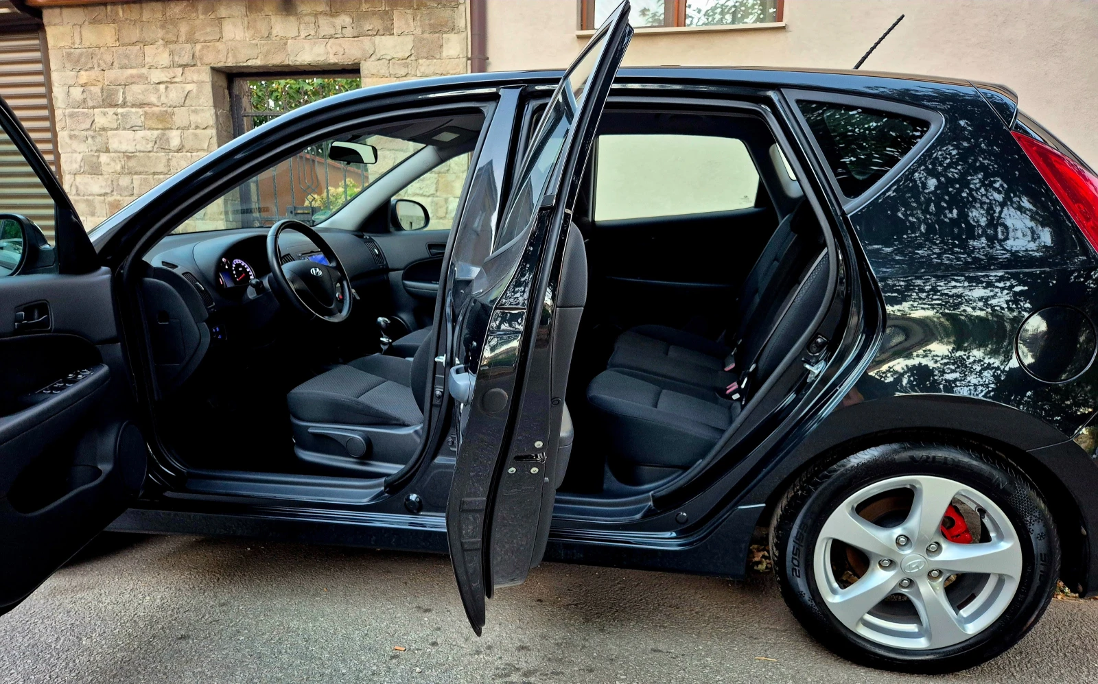 Hyundai I30 1.4i-FACE-LIFT-верига-FIFA EDITION , снимка 16 - Автомобили и джипове - 55955563
