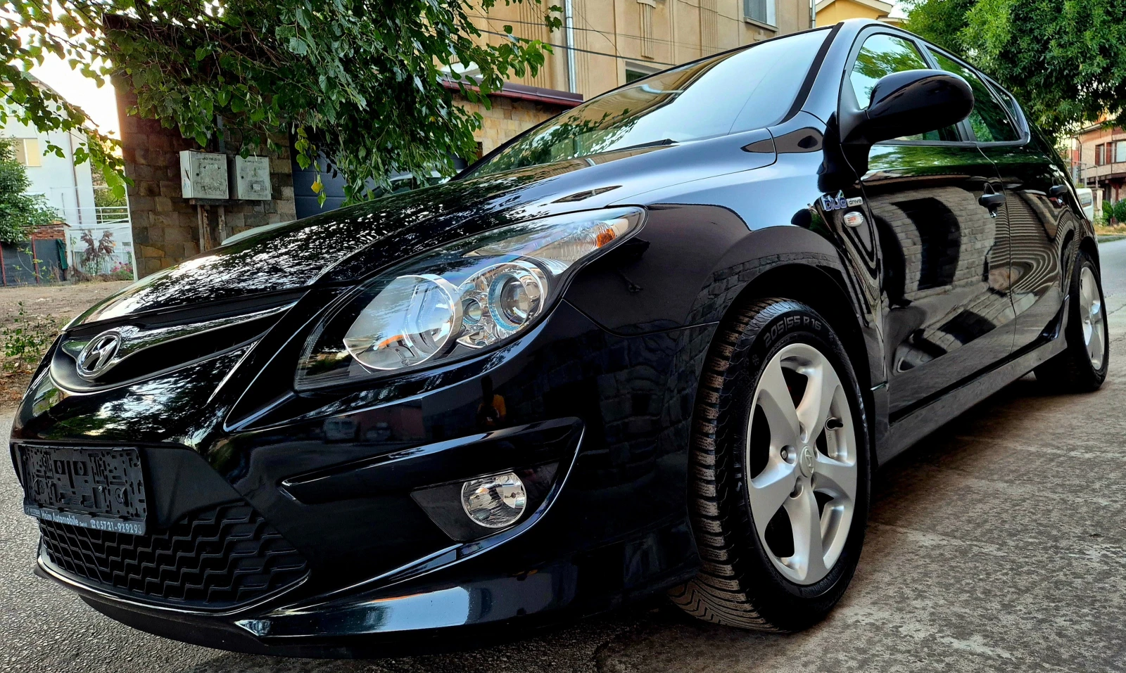 Hyundai I30 1.4i-FACE-LIFT-верига-FIFA EDITION , снимка 3 - Автомобили и джипове - 55955563