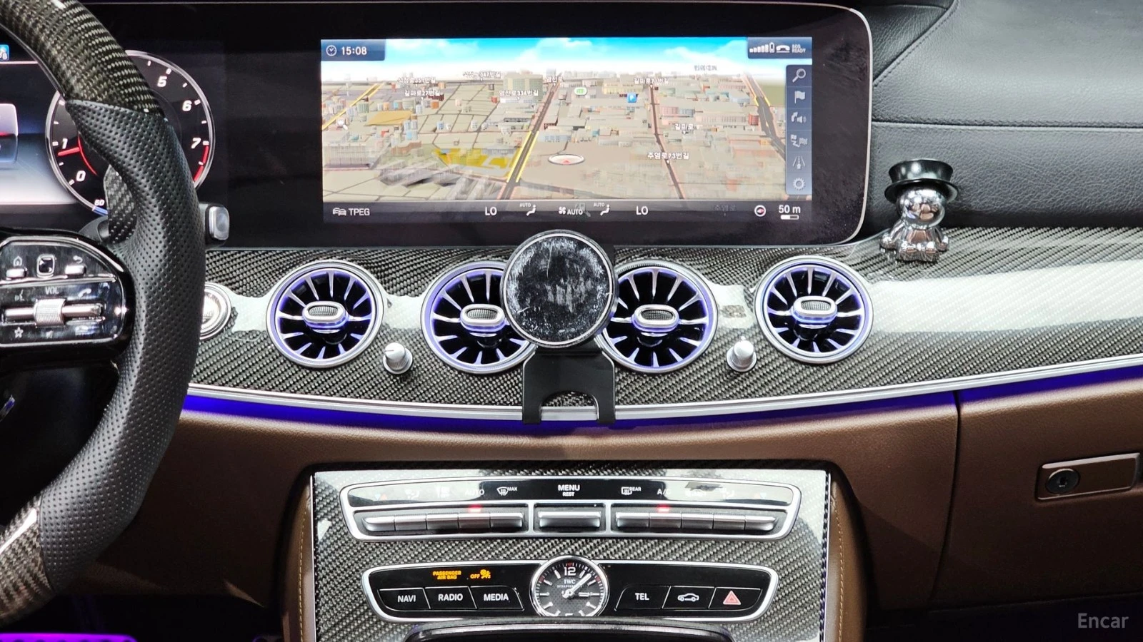 Mercedes-Benz E 63 AMG, снимка 14 - Автомобили и джипове - 56130219