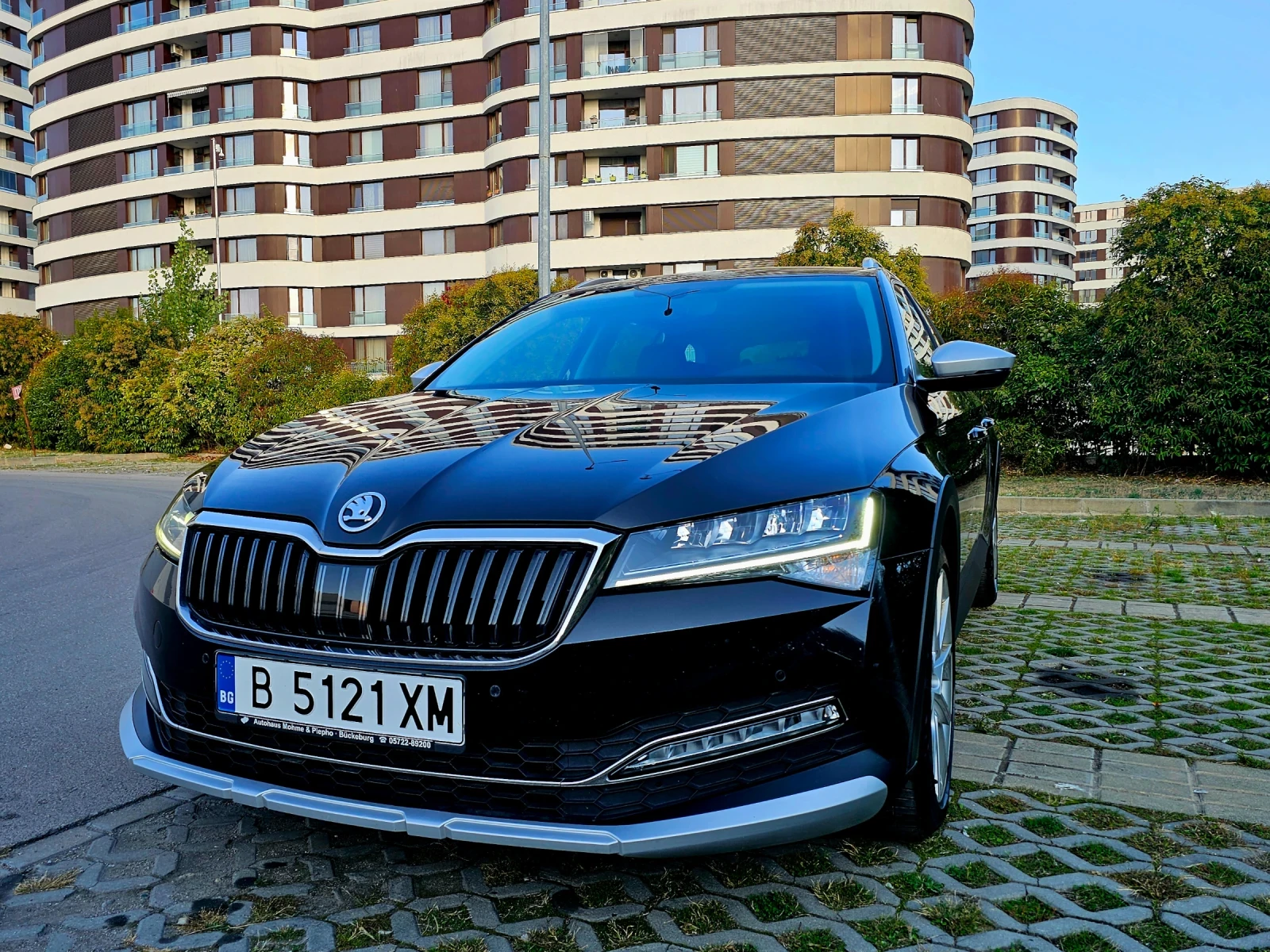 Skoda Superb 2.0TDI Scout 190