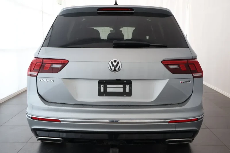 VW Tiguan R-Line , снимка 5 - Автомобили и джипове - 48847299