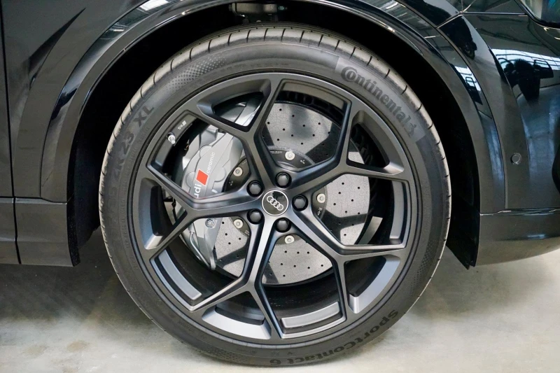 Audi RSQ8 PERFORMANCE CERAMIC CARBON B&O HEAD UP MATRIX 360 , снимка 5 - Автомобили и джипове - 51508952