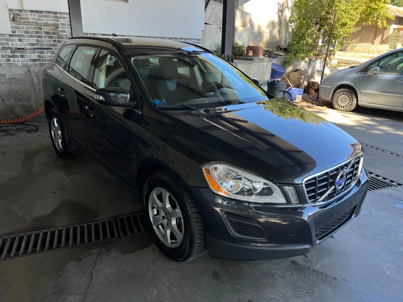 Volvo XC60 2.4D, снимка 3 - Автомобили и джипове - 51880641