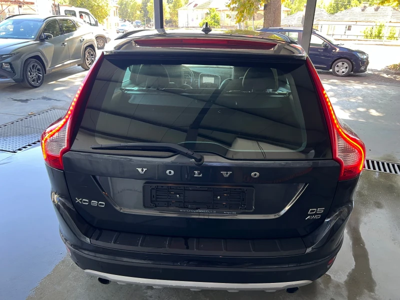 Volvo XC60 2.4D, снимка 6 - Автомобили и джипове - 51880641