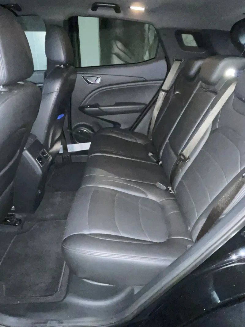 DONGFENG E3 Електрически , снимка 11 - Автомобили и джипове - 52668562