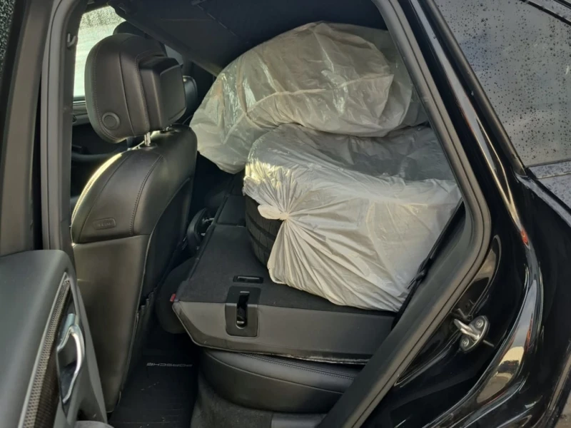 Porsche Macan * GTS * CARFAX * БЕЗ ПЪРВОНАЧАЛНА ВНОСКА, снимка 13 - Автомобили и джипове - 52874250