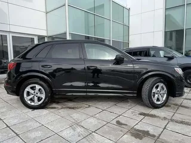 Audi Q3 Progressiv quattro * Keyless * Подгреви * Carfax - изображение 8