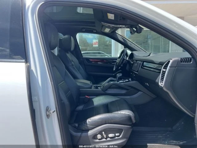 Porsche Cayenne ЛИЗИНГ, снимка 5 - Автомобили и джипове - 54875776