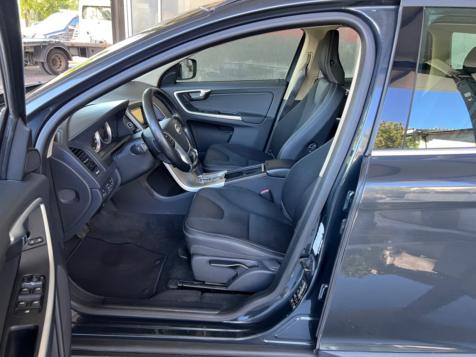 Volvo XC60 2.4D | Mobile.bg   11