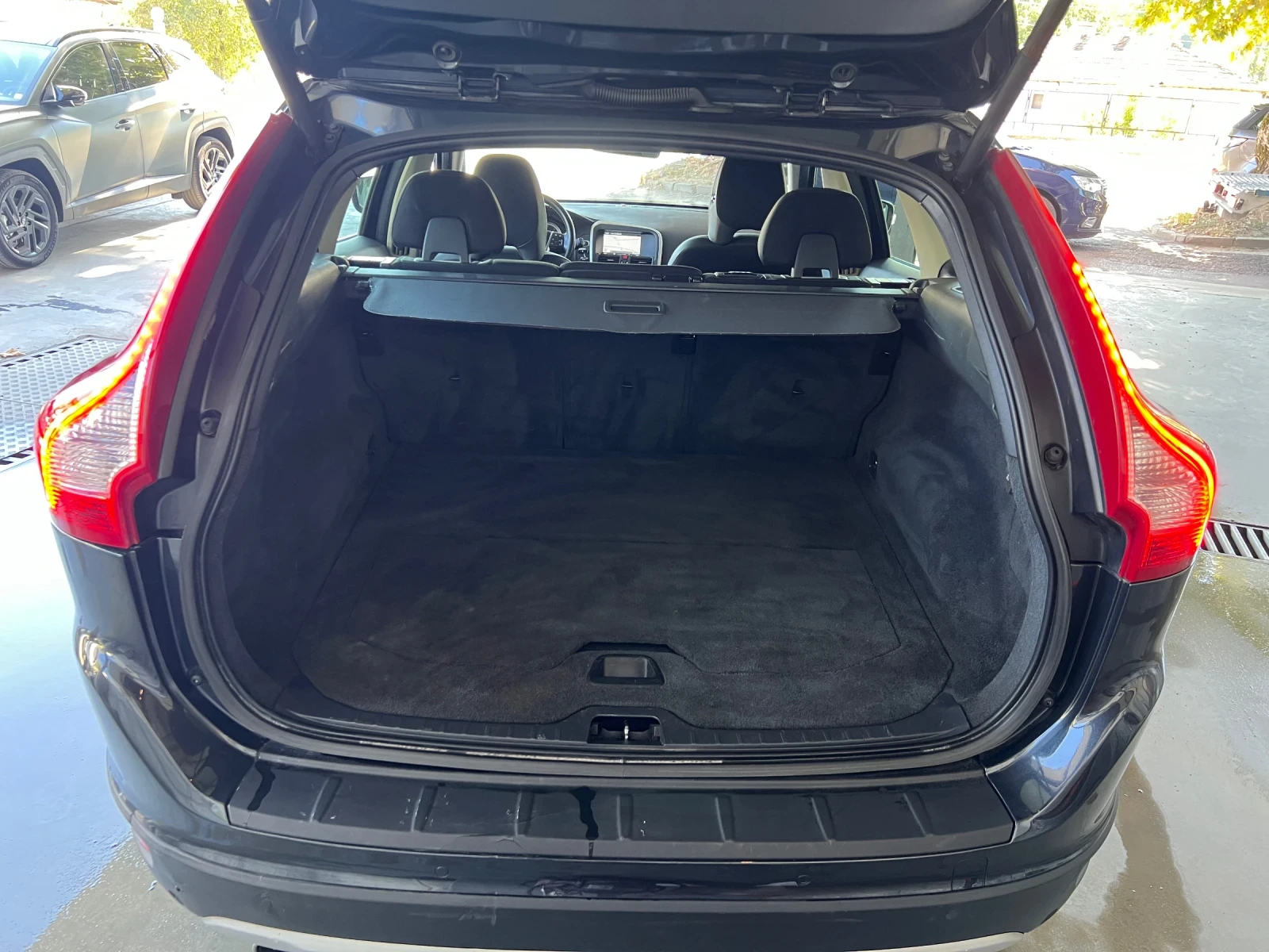 Volvo XC60 2.4D - изображение 7
