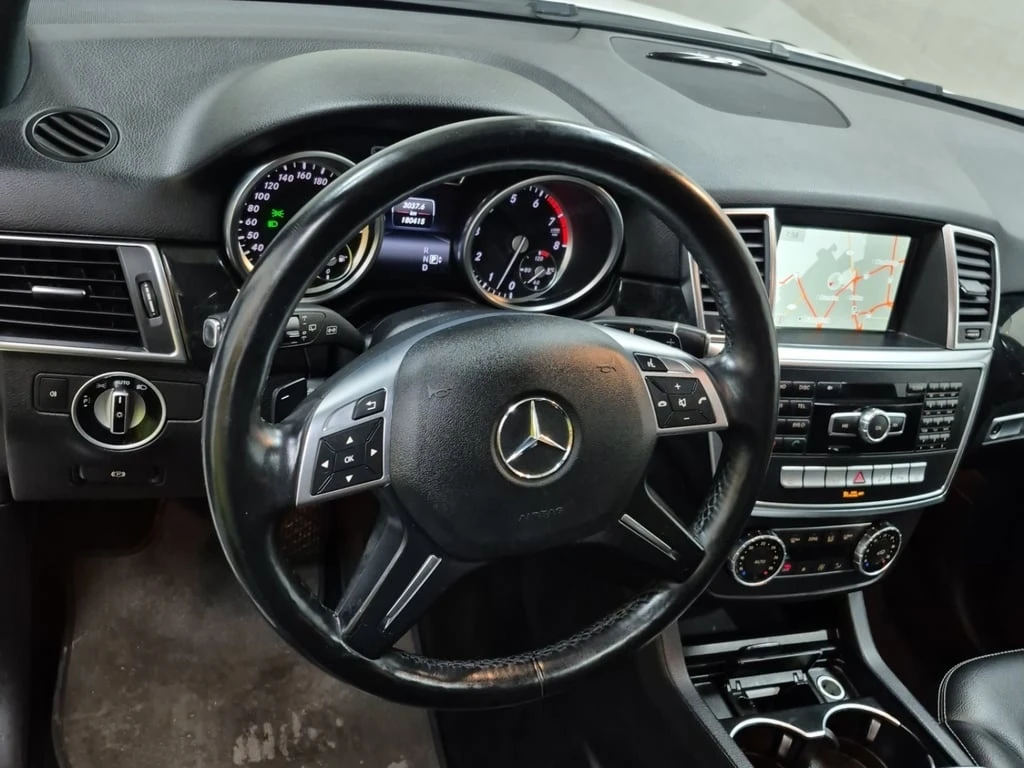 Mercedes-Benz ML 350 * CARFAX * БЕЗ ПЪРВОНАЧАЛНА ВНОСКА - изображение 9