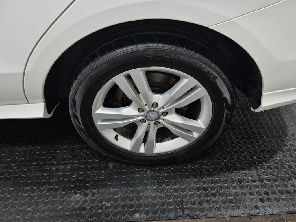 Mercedes-Benz ML 350 * CARFAX * БЕЗ ПЪРВОНАЧАЛНА ВНОСКА - изображение 7