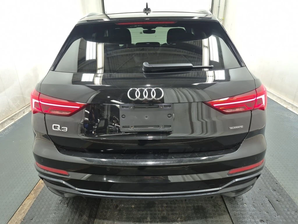 Audi Q3 * PROGRESSIV * CARFAX *    | Mobile.bg   6