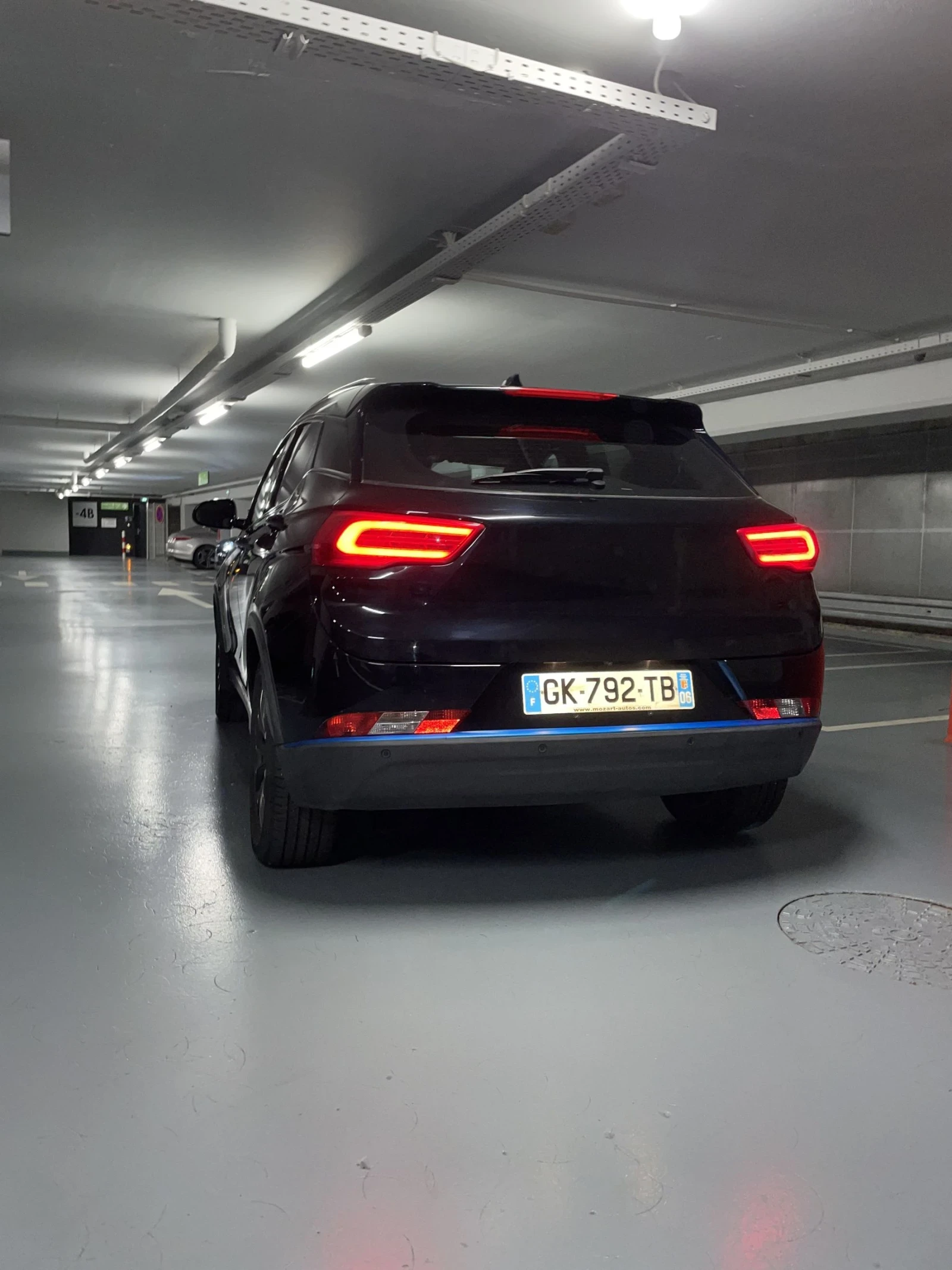 DONGFENG E3 Електрически  - изображение 8