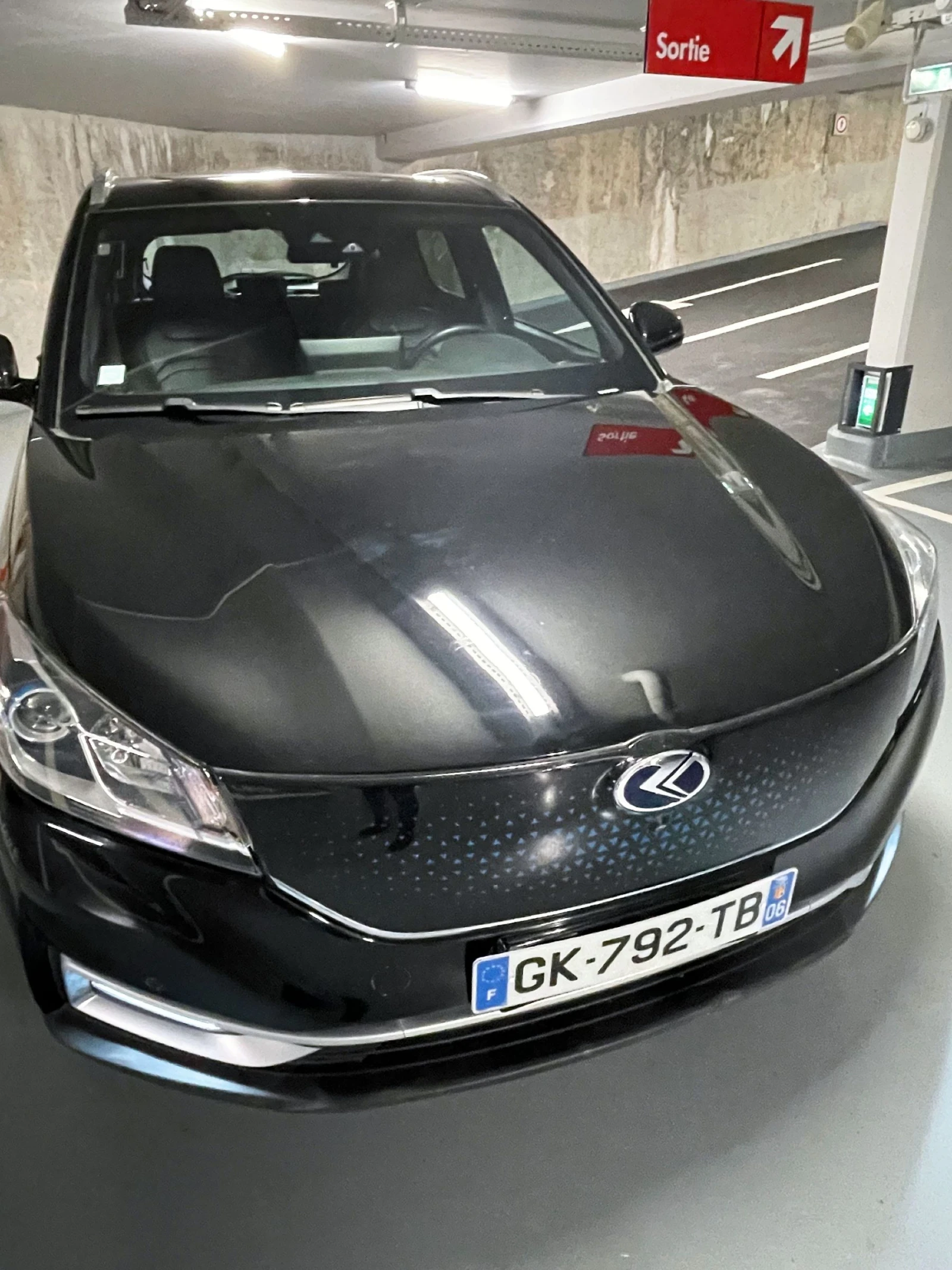 DONGFENG E3 Електрически  - изображение 2