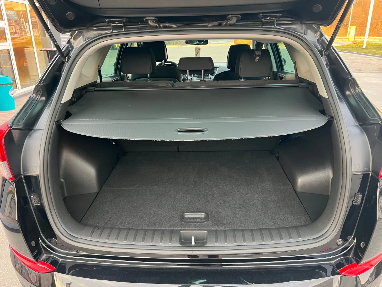 Hyundai Tucson 1.7CRDI/TOP, снимка 15 - Автомобили и джипове - 53160733